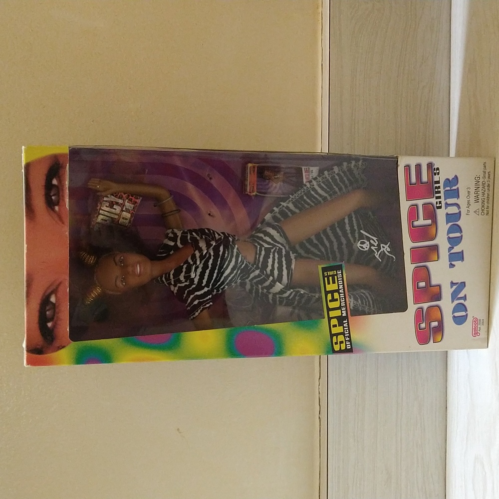 Vintage 1998 Spice Girl's On Tour Doll 12" Mel B Scary Spice Galoob Doll